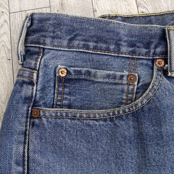 Levi's Jeans Men's Size 38x32 Tapered Leg 550 Denim Relaxed Fit Blue Work Pants - Picture 11 of 16